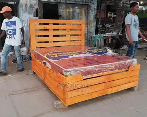 Kitanda KIZURI SANA Cha Pallett