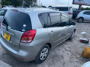 Toyota Corolla Spacio 2006 Silver