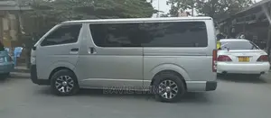 Toyota Hiace 2004 Silver