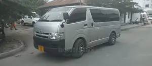 Toyota Hiace 2004 Silver
