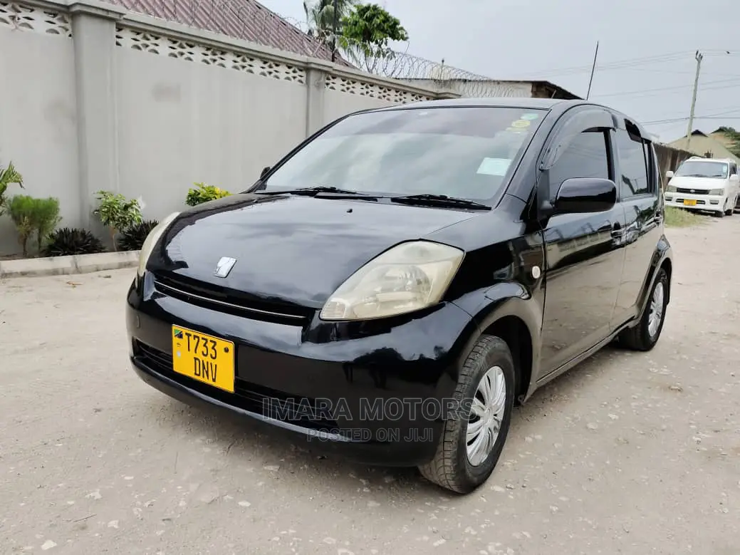 Toyota Passo 2005 Black