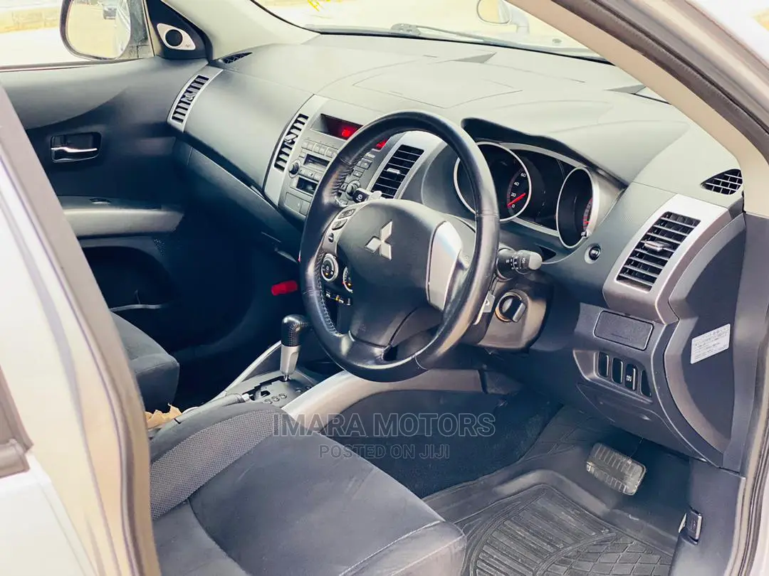 Mitsubishi Outlander 2006 Silver