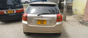 Toyota Corolla RunX 2002 Gold