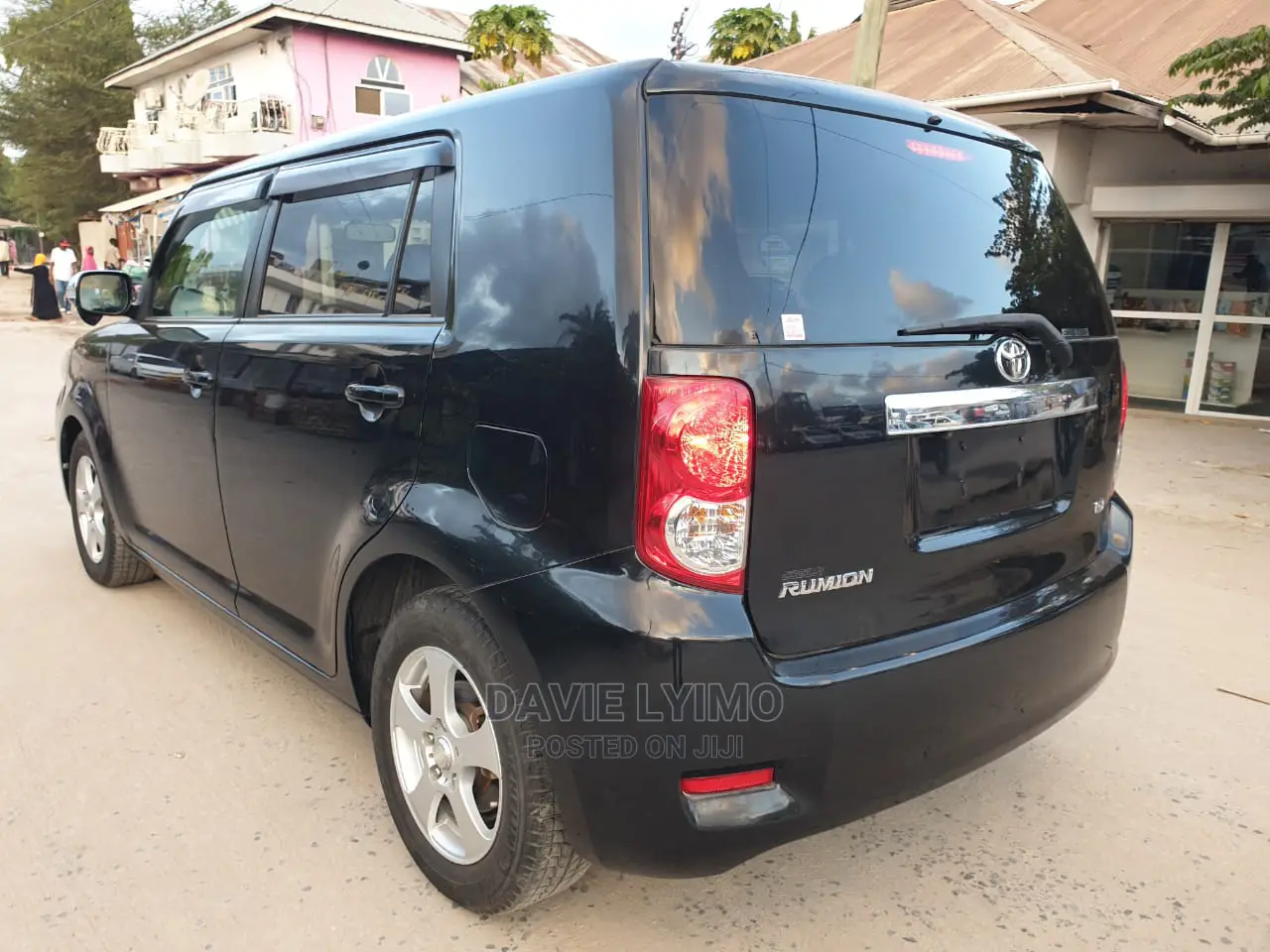 Toyota Corolla Rumion 2008 Black