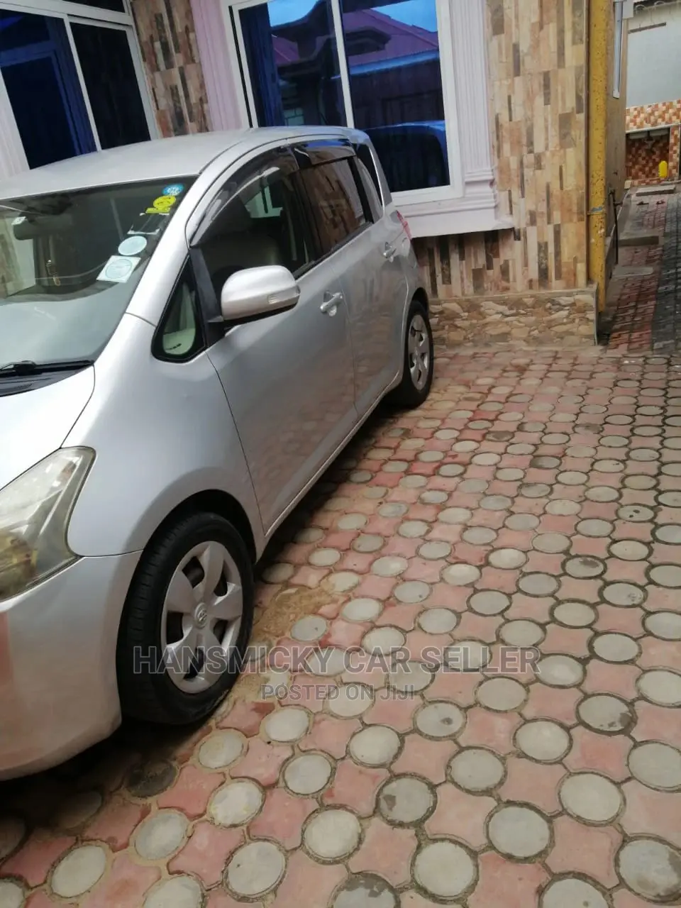 Toyota Ractis 2007 Silver