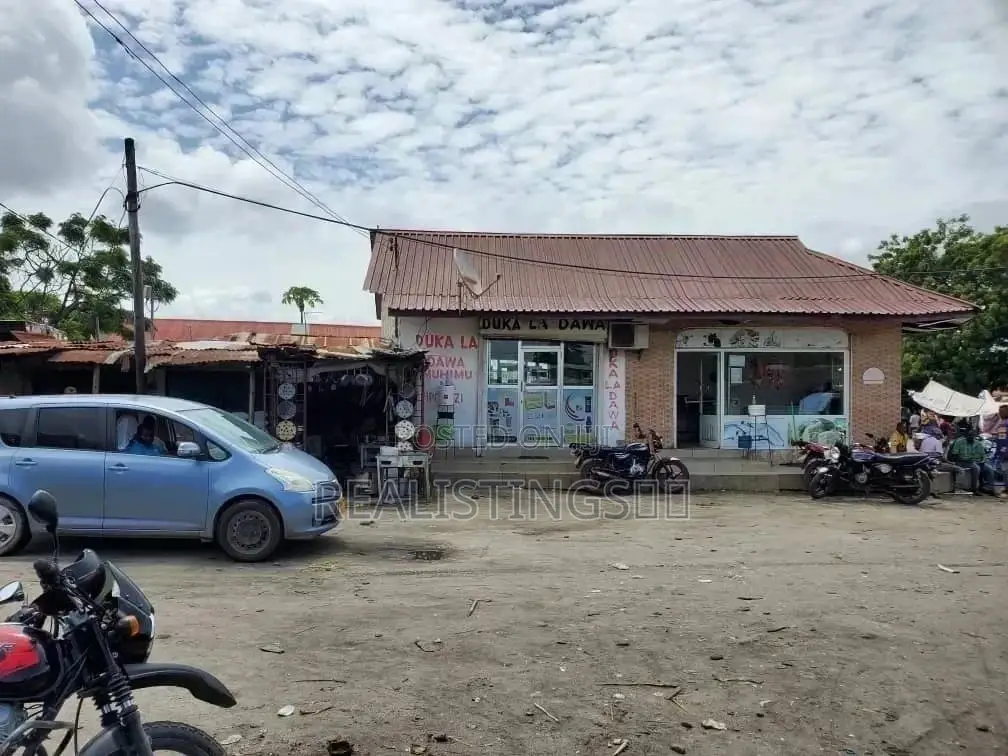 Eneo La Kibiashara Linauzwa, Mwananyamala - Dar Es Salaam