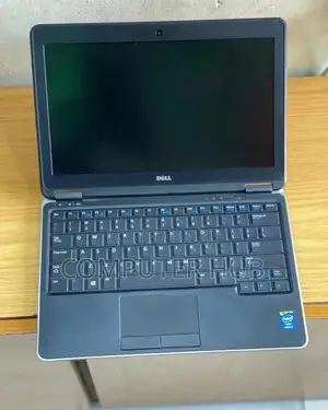 Laptop Dell Latitude E7240 4GB Intel Core I7 SSD 128GB