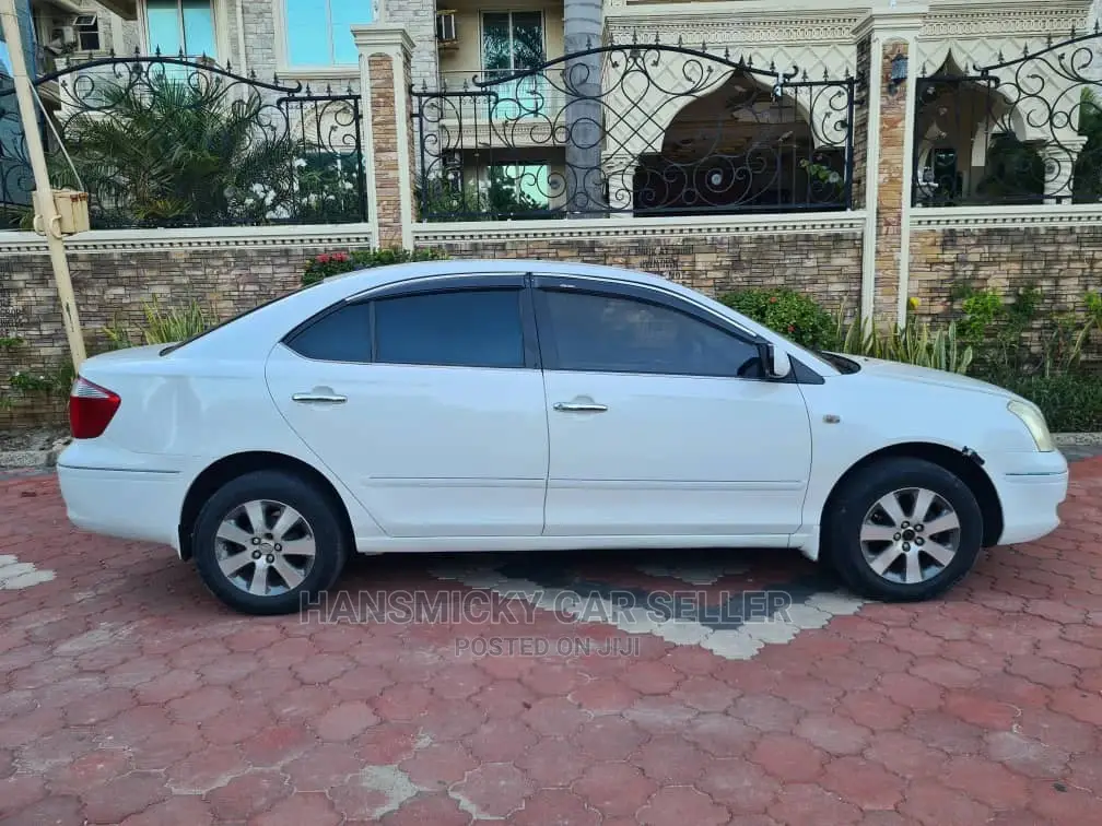 Toyota Corona Premio 2001 White