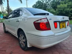 Toyota Corona Premio 2001 White