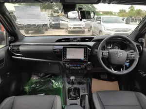 Toyota Hilux 2021 Gray