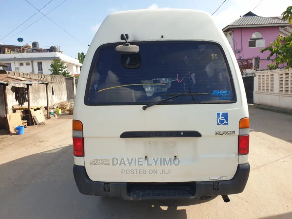 Toyota Hiace 1997 White