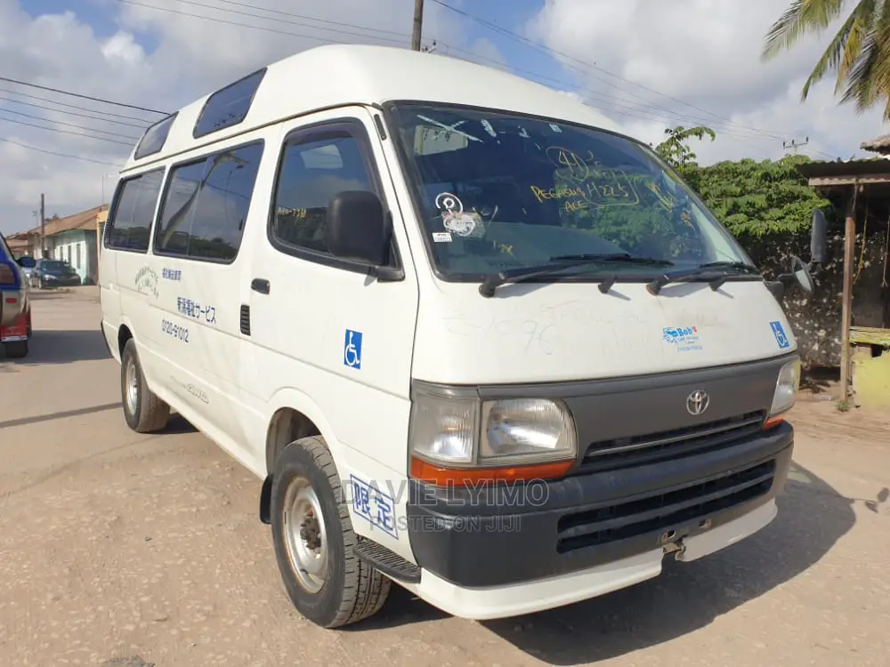 Toyota Hiace 1997 White