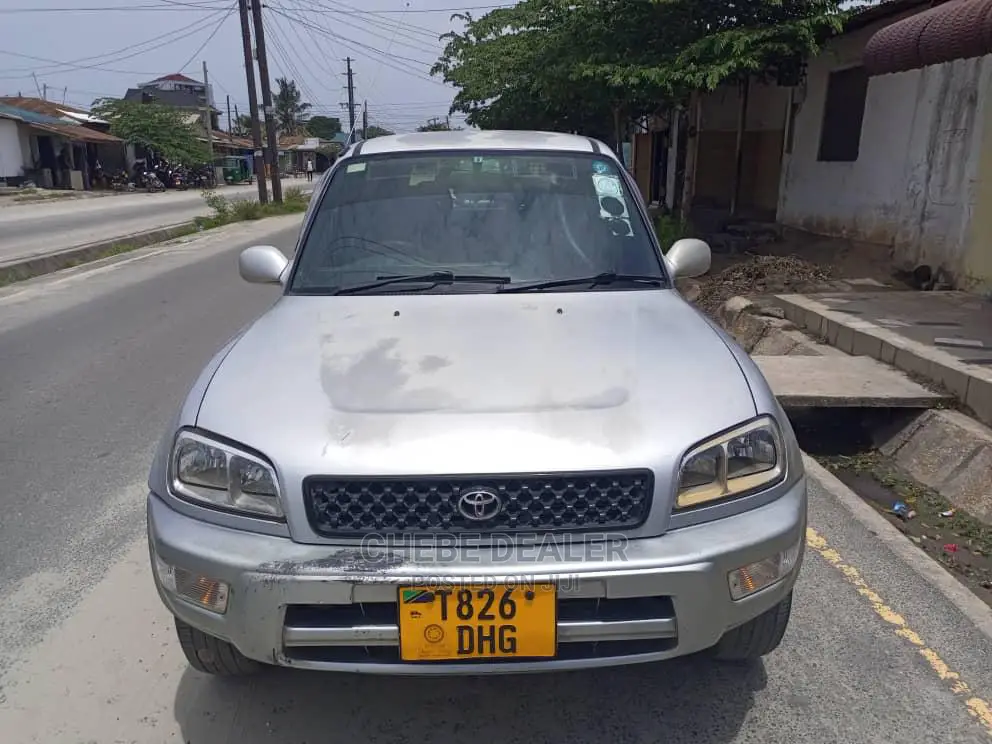 Toyota RAV4 1999 Base FWD Silver
