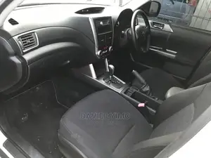Subaru Forester 2011 Pearl