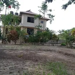 4bdrm House in Safari Mansa, Kinondoni for Sale
