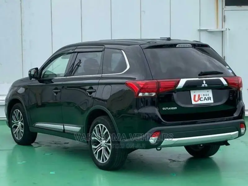 Mitsubishi Outlander 2016 Black