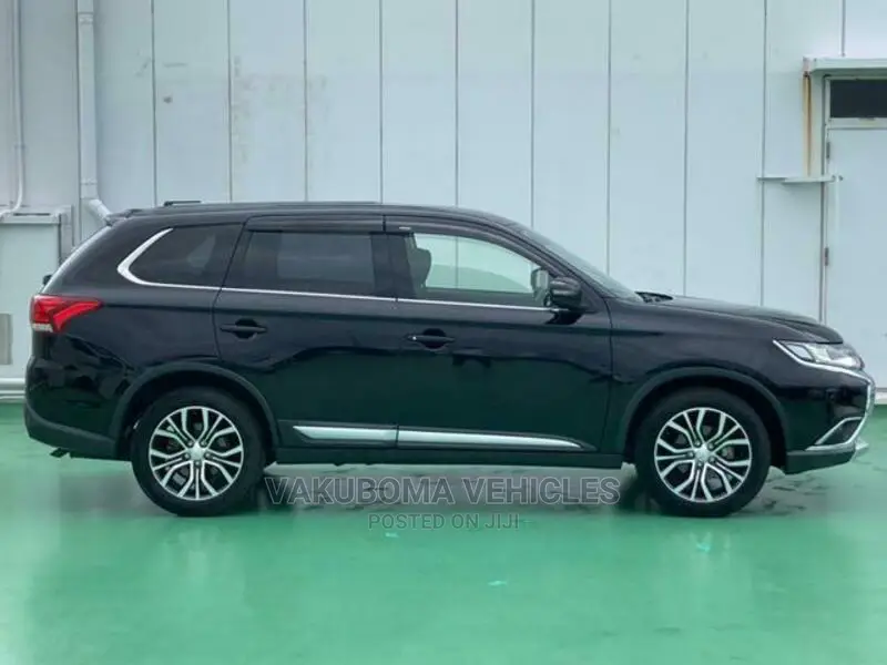 Mitsubishi Outlander 2016 Black