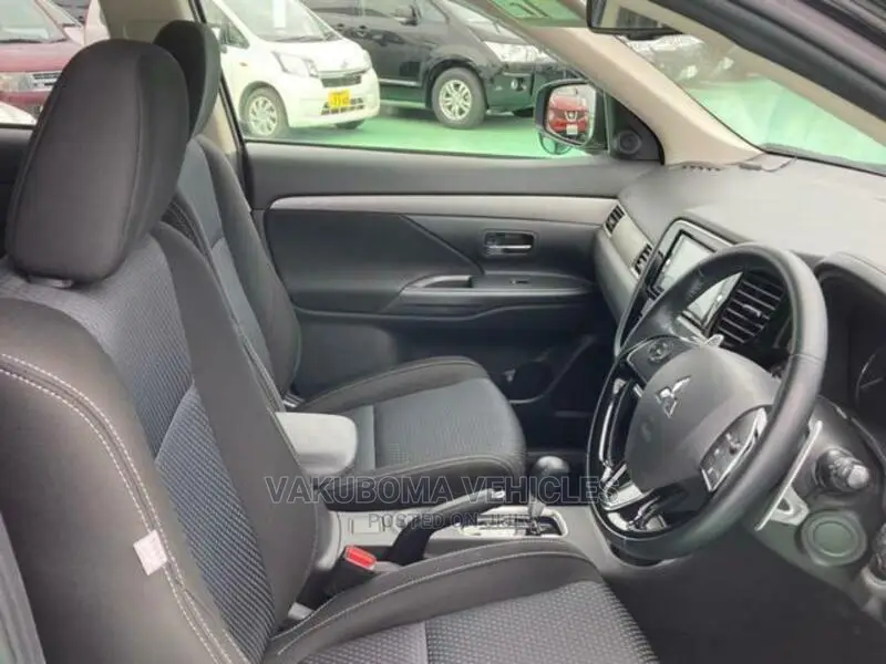 Mitsubishi Outlander 2016 Black
