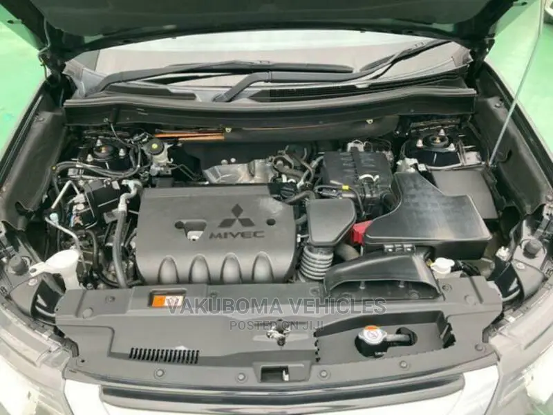 Mitsubishi Outlander 2016 Black
