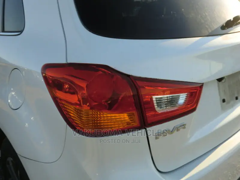 Mitsubishi RVR 2015 White