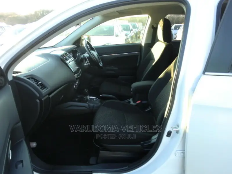 Mitsubishi RVR 2015 White