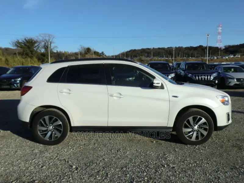 Mitsubishi RVR 2015 White