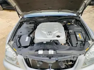 Toyota Crown 2006 Silver