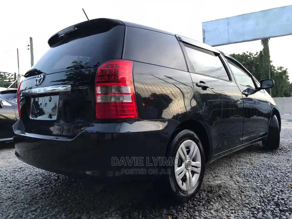 Toyota Wish 2004