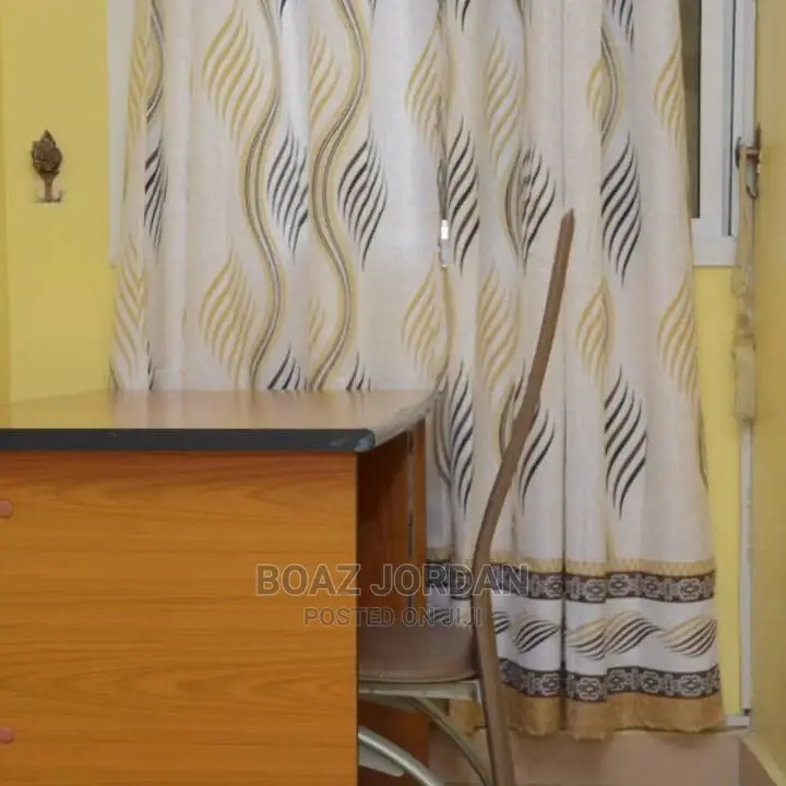 Gorofa La Floor Tano Linauzwa Kwa Bei Ya Offer in Kariakoo Commercial