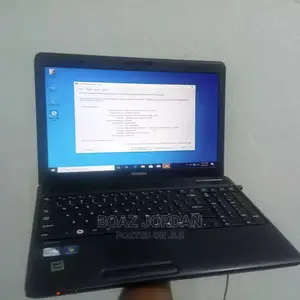 Laptop Toshiba Satellite U500 4GB Intel Xeon HDD 500GB