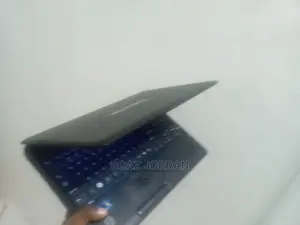 Laptop Toshiba Satellite U500 4GB Intel Core 2 Duo HDD 500GB