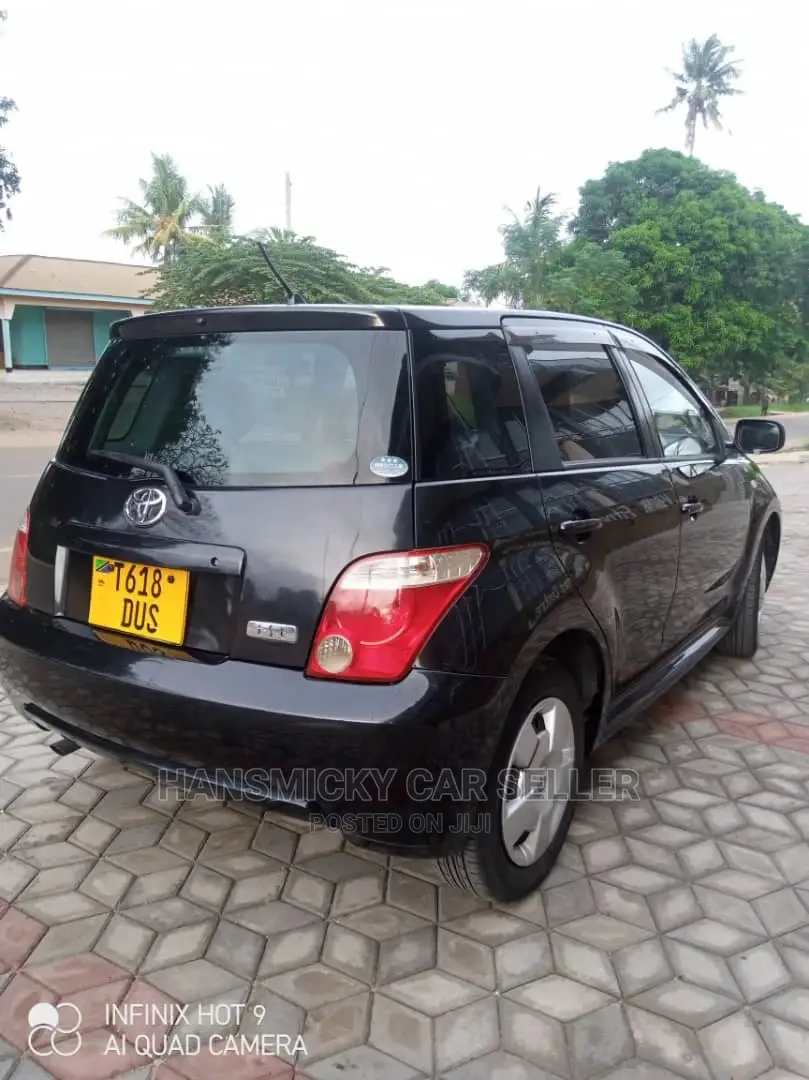 Toyota IST 2006 Black