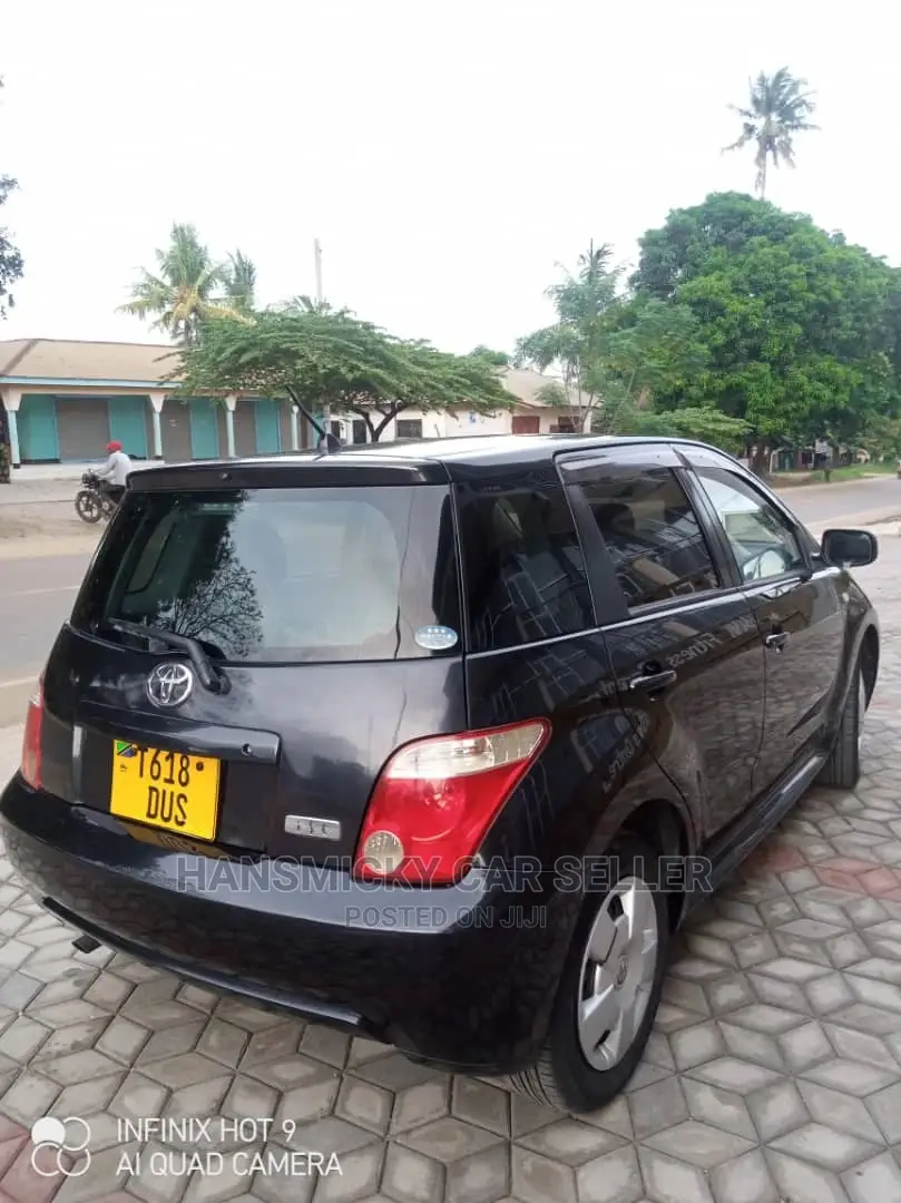 Toyota IST 2006 Black