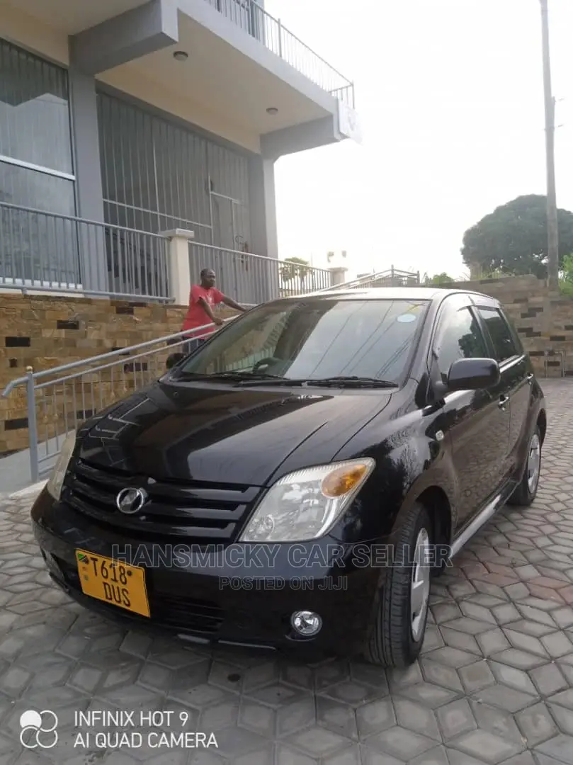 Toyota IST 2006 Black