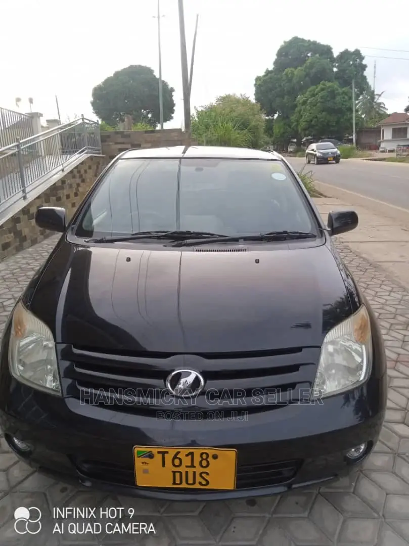 Toyota IST 2006 Black