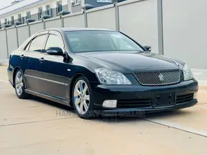 Photo - Toyota Crown 2008 Black