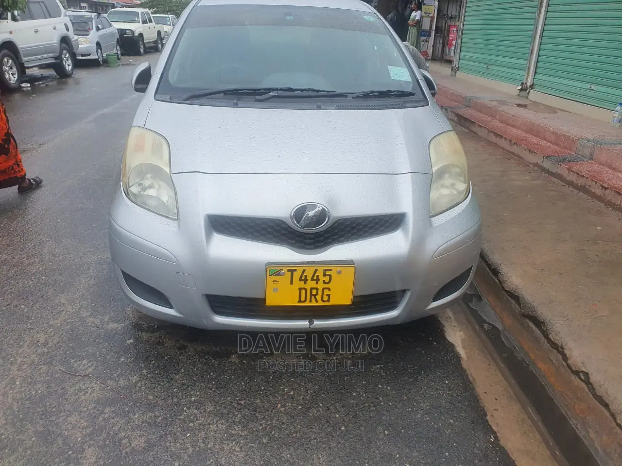 Toyota Vitz 2005 Silver