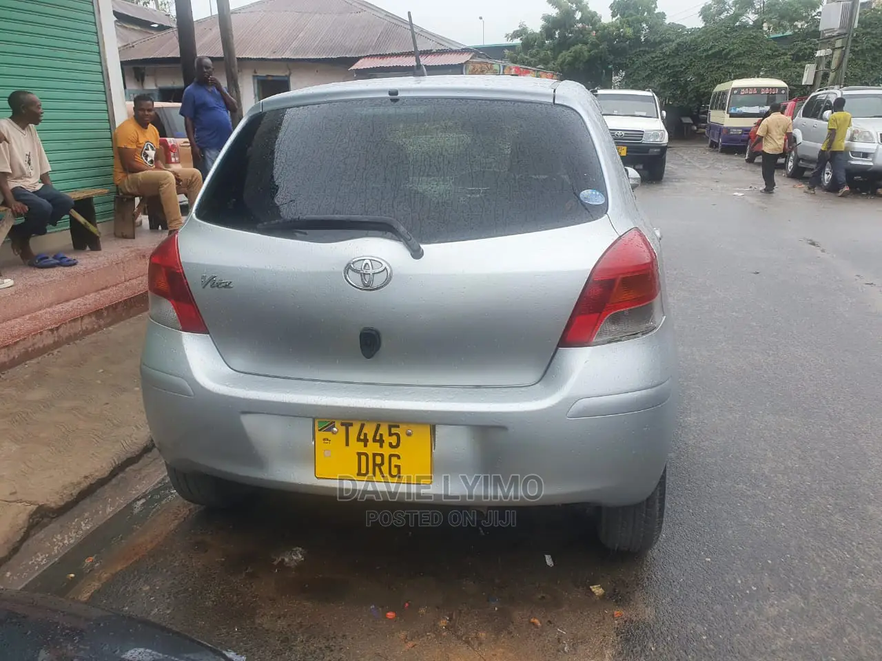 Toyota Vitz 2005 Silver