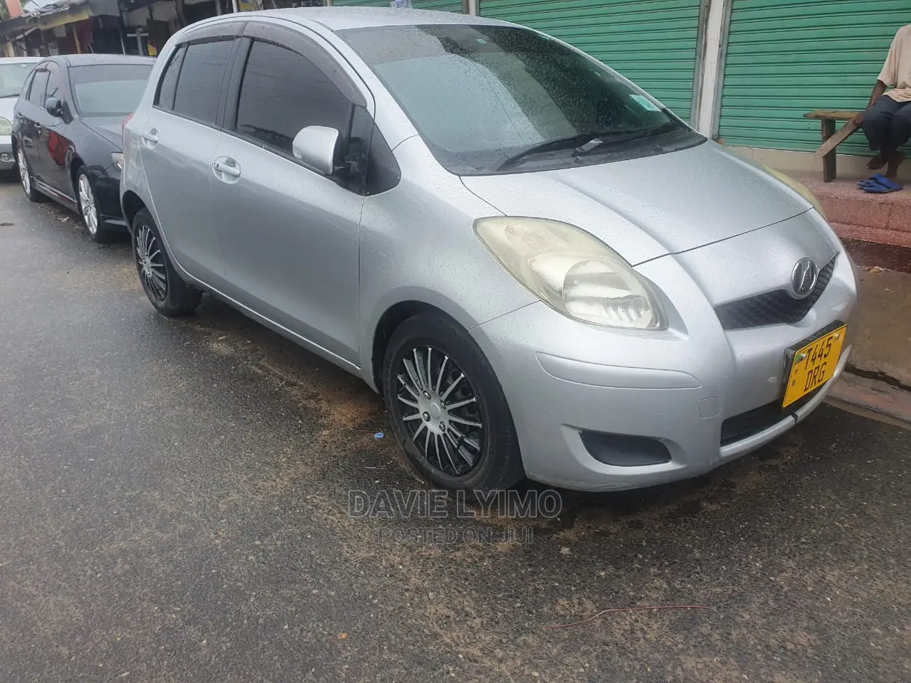 Toyota Vitz 2005 Silver