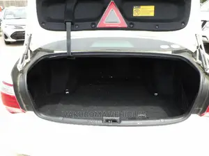 Toyota Crown Majesta 2011 Pearl