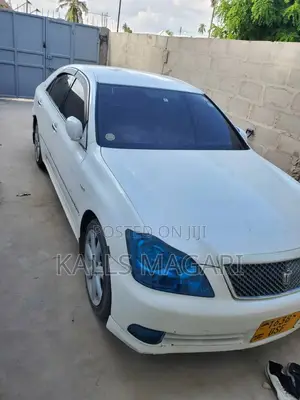 Toyota Crown 2005 Royale White