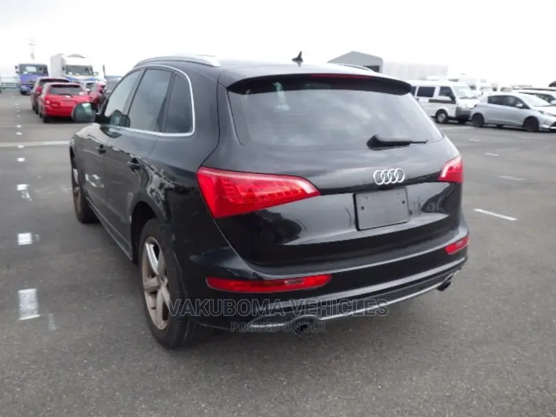 Audi Q5 2011 Black