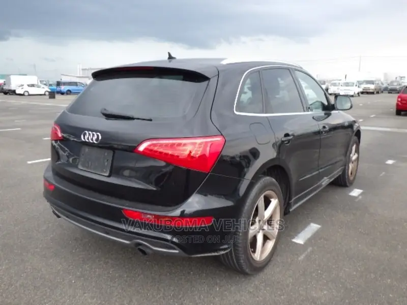 Audi Q5 2011 Black