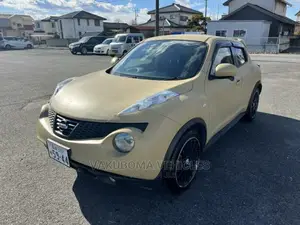 Nissan Juke 2010 Yellow