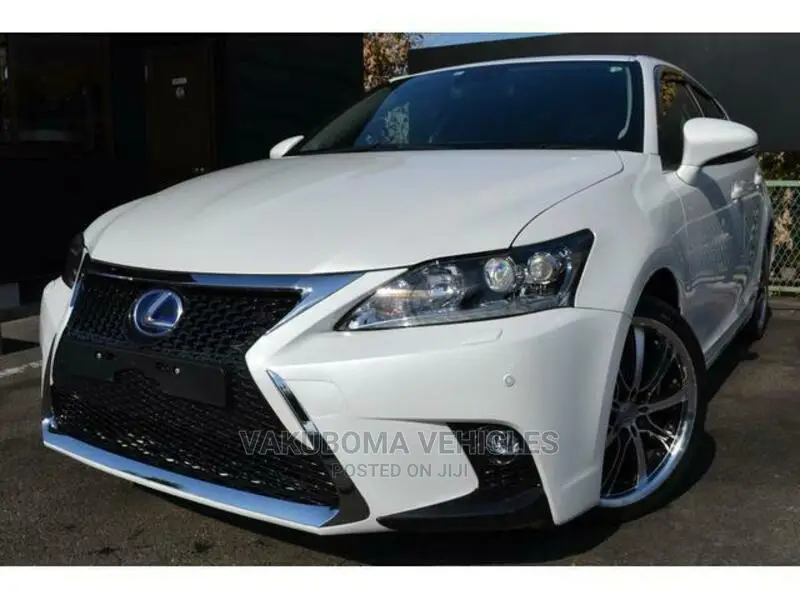 Lexus CT 2011 Pearl