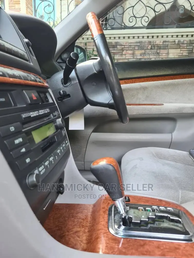 Toyota Mark II 2002 Silver