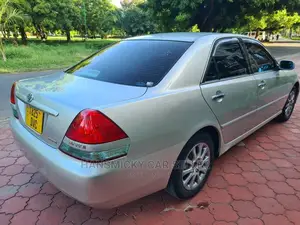 Toyota Mark II 2002 Silver