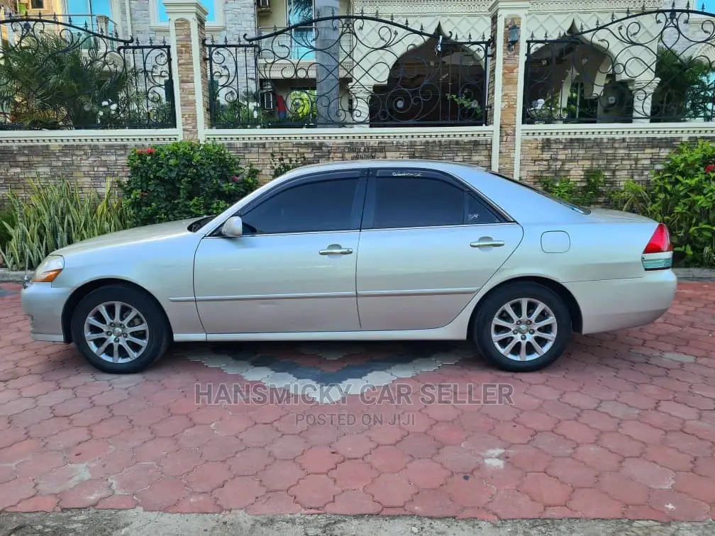 Toyota Mark II 2002 Silver