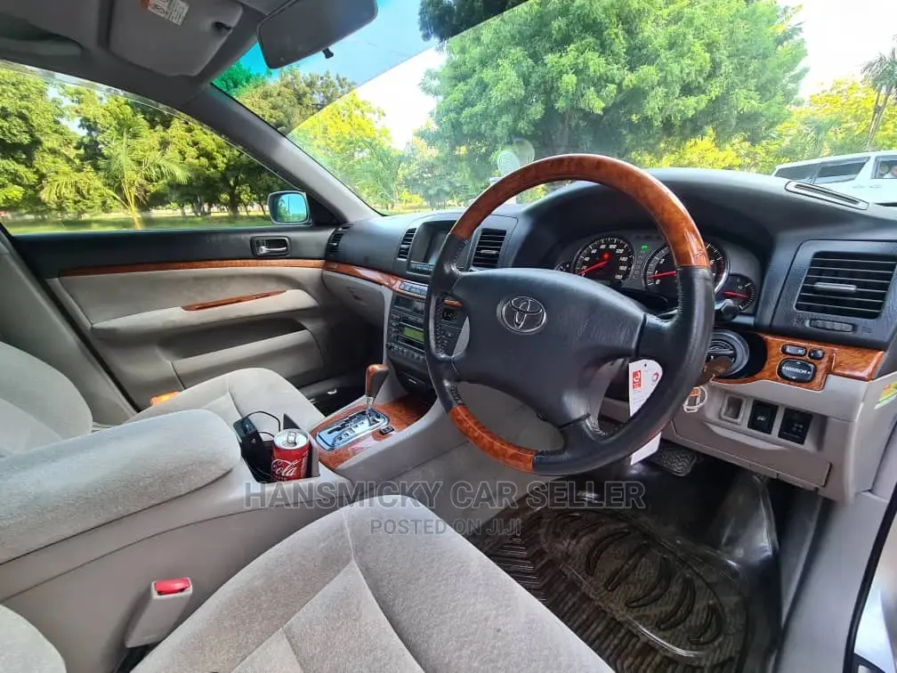 Toyota Mark II 2002 Silver