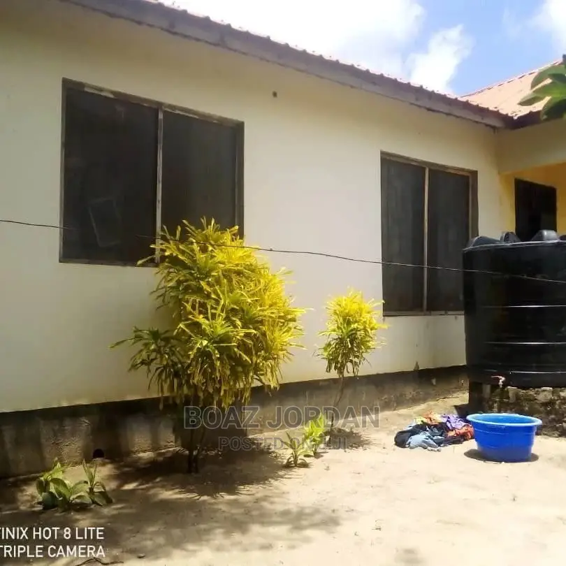 Furnished 3bdrm Apartment in Graphite 227, Kariakoo for Sale